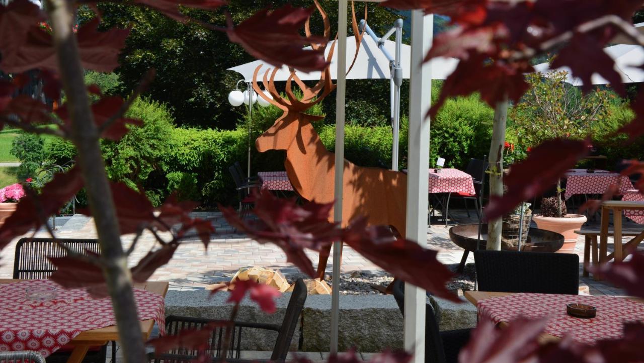 Genusshotel Hirschen - Erholung Im Gruenen Sallneck Exterior foto